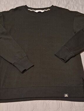 Alpine Design  Black Crewneck Sweater Size XS